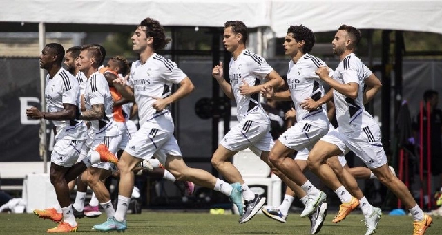 赛后皇家马德里备战CBA常规赛，扳平良机细节曝光，更衣室稳定，细节决定成败的简单介绍